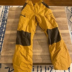 Burton Snowboarding Pants ~ Excellent Condition worn a handful of times